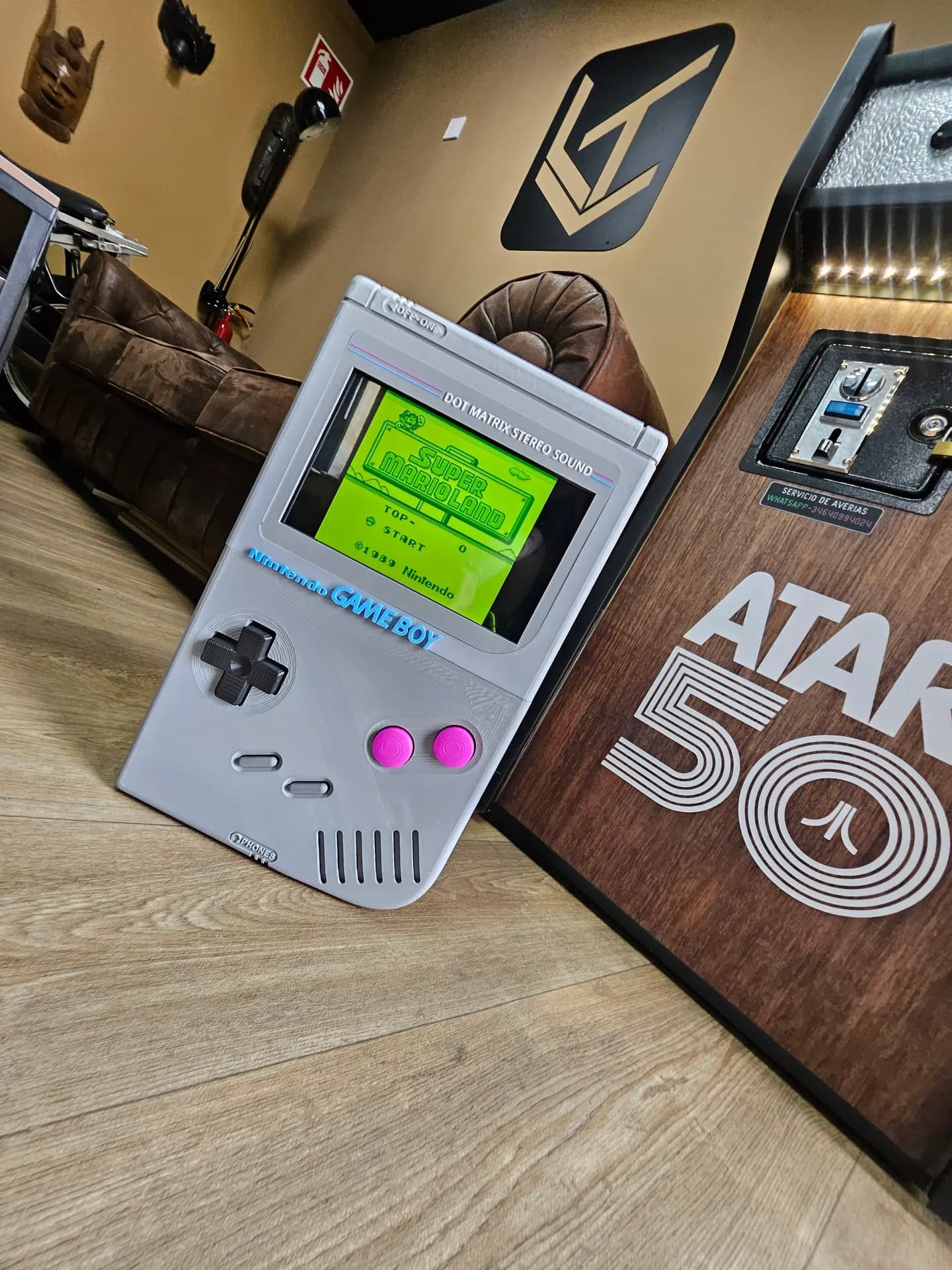 Réplica gigante funcional estilo Game Boy - Image 3